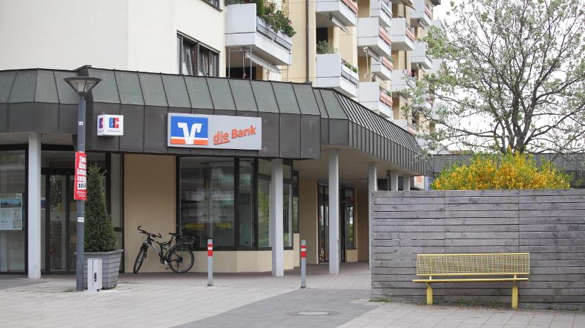 Vereinigte Volksbanken eG - Filiale Diezenhalde, Freiburger Allee in Böblingen