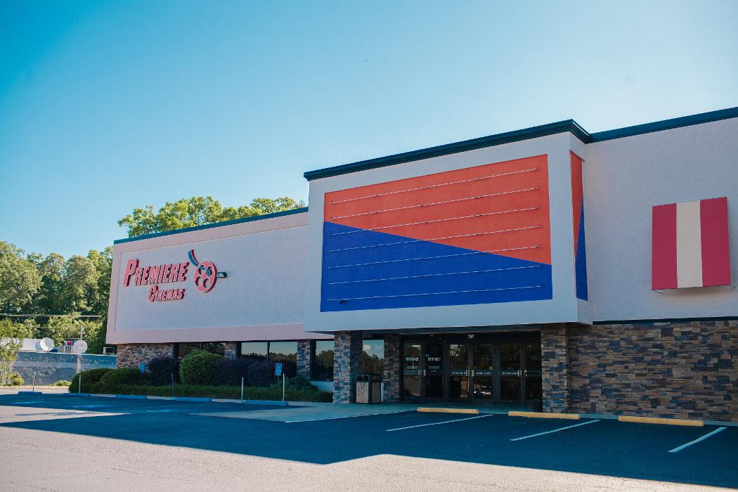 Seneca Premiere LUX 8 - Seneca, SC