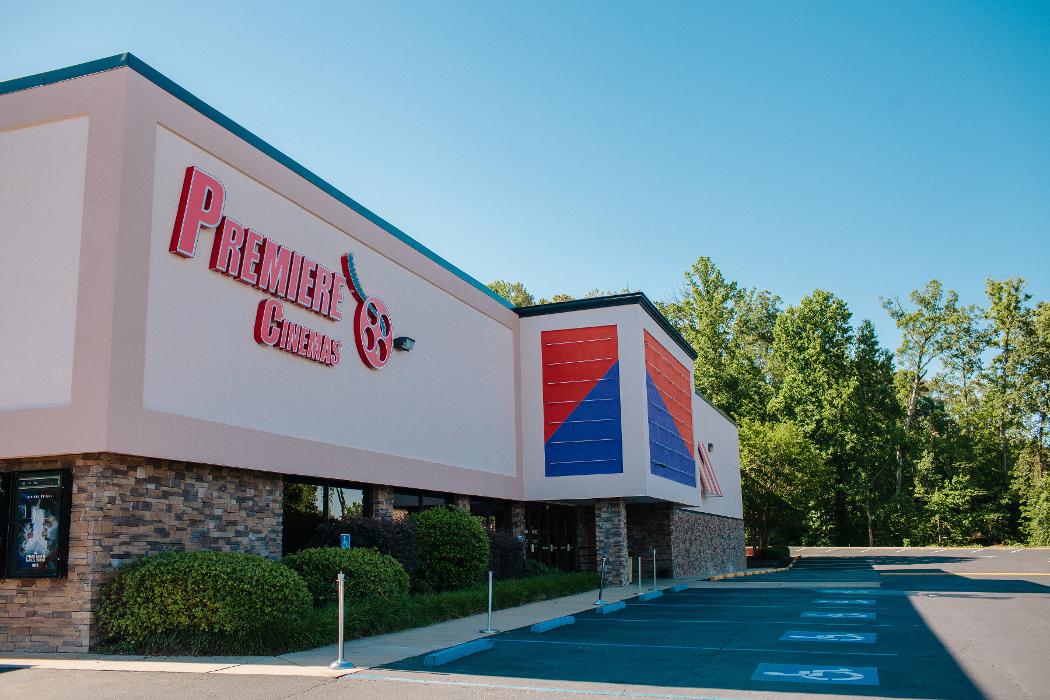 Seneca Premiere LUX 8 - Seneca, SC