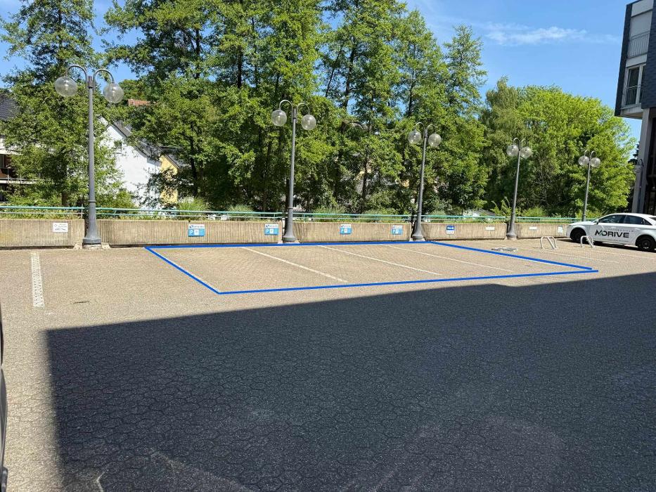 ampido Parkplatz, Hauptstraße in Bergisch Gladbach