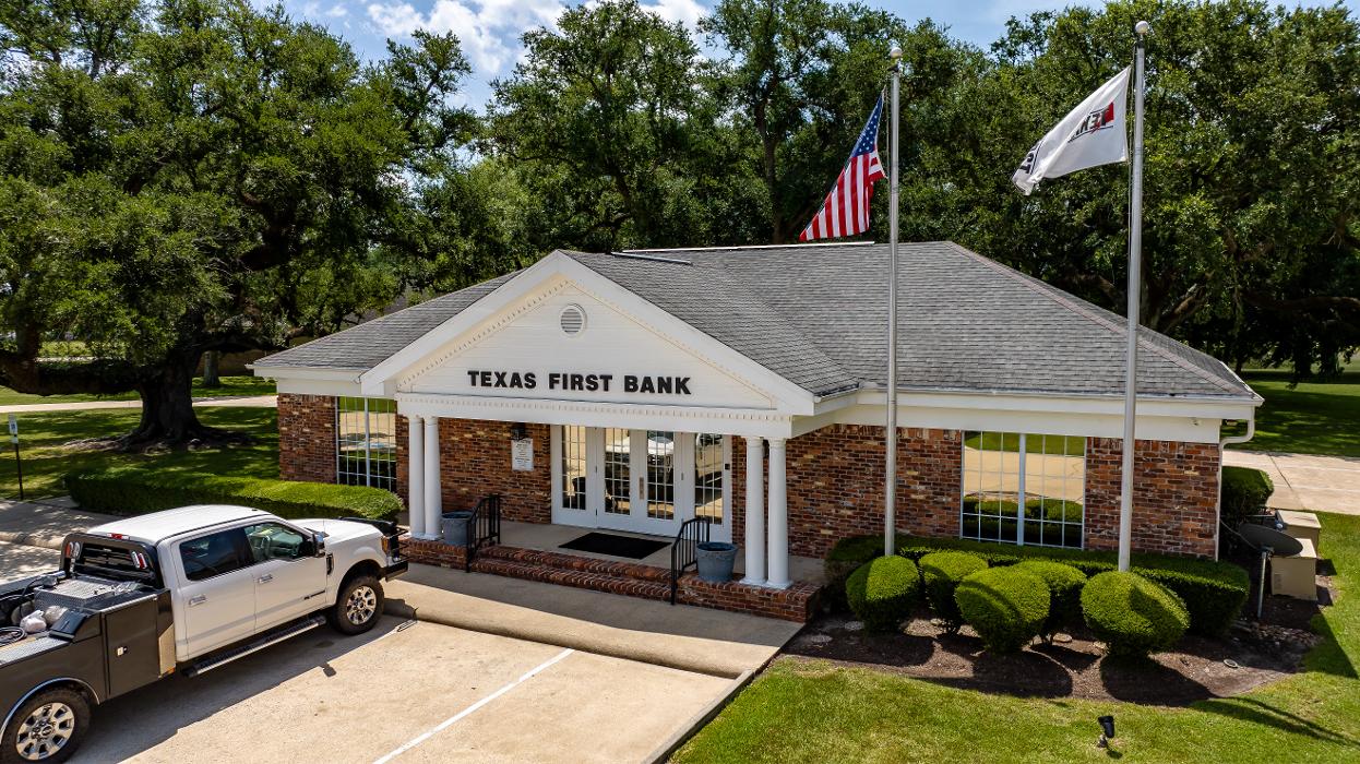 Texas First Bank Logo