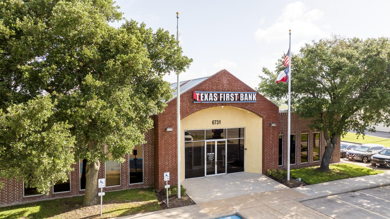 Texas First Bank Logo