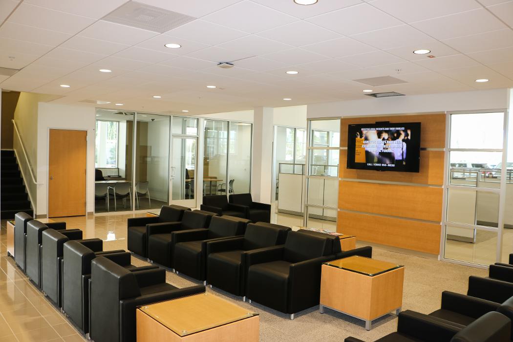 Costa Mesa GMC Image