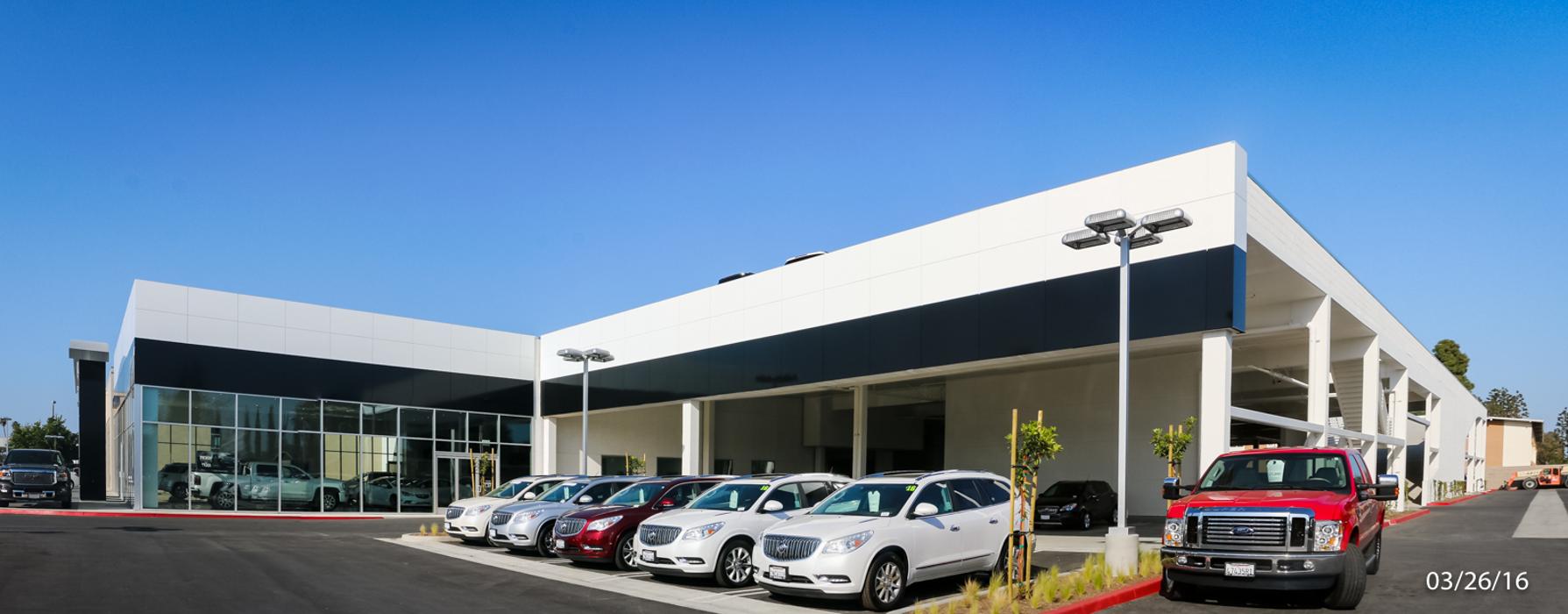Costa Mesa GMC Image