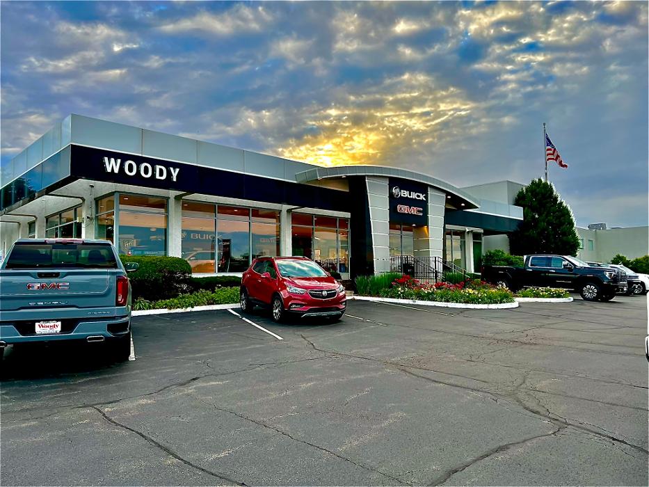 Woody Buick GMC of Naperville Image