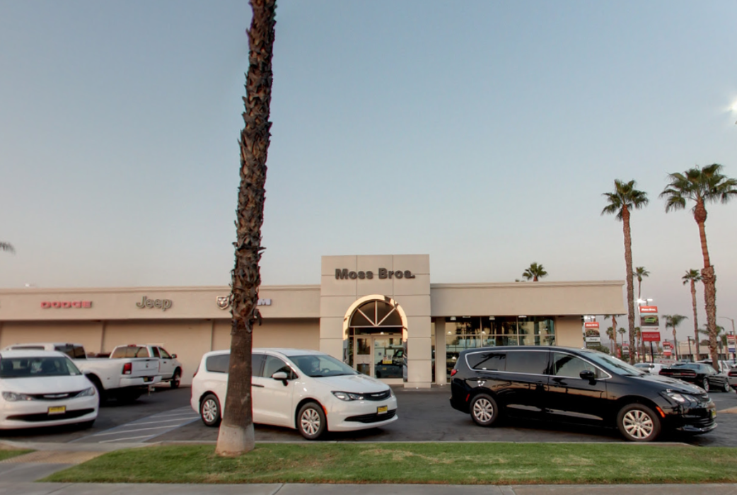 Moss Bros. Chrysler Dodge Jeep RAM Riverside Image
