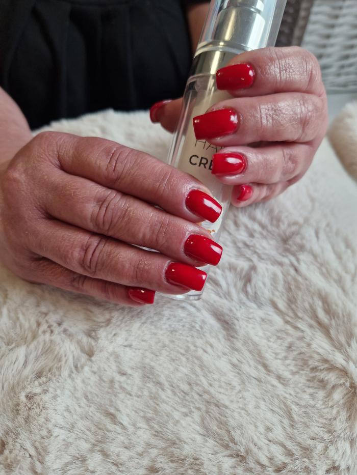 Nicole's-Beauty-Salon, Rheinstraße in Wörth am Rhein