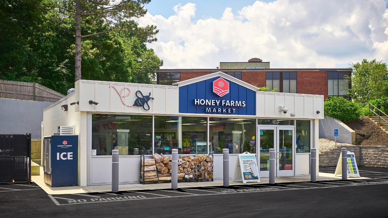 Honey Farms Market Logo