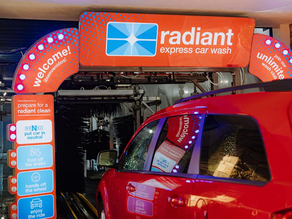 Radiant Express Car Wash Image