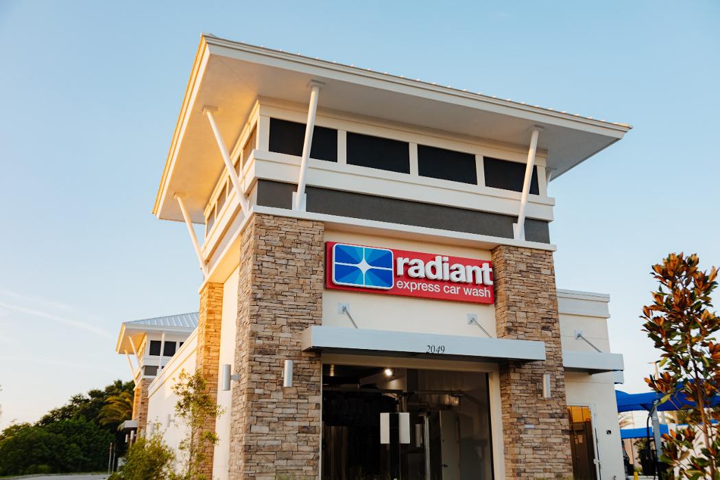Radiant Express Car Wash Image