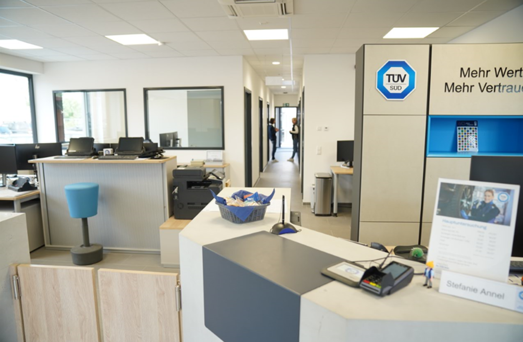 TÜV SÜD Service-Center Ludwigsburg, Dornierstraße in Ludwigsburg