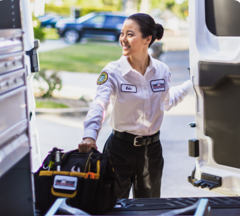 One Hour Heating &amp; Air Conditioning of Kyle Logo