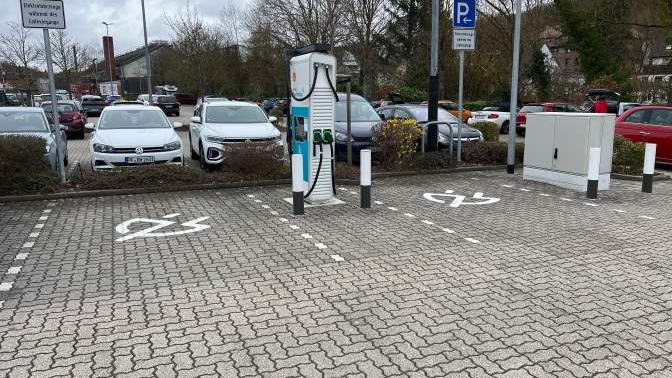Shell Recharge Charging Station, August-Kienzle-Straße in Maulbronn