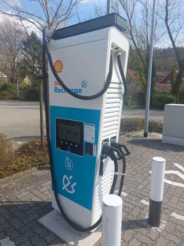Shell Recharge Charging Station, August-Kienzle-Straße in Maulbronn