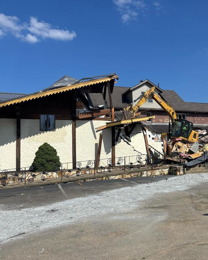 WCC - Weaver Commercial Contractor Image