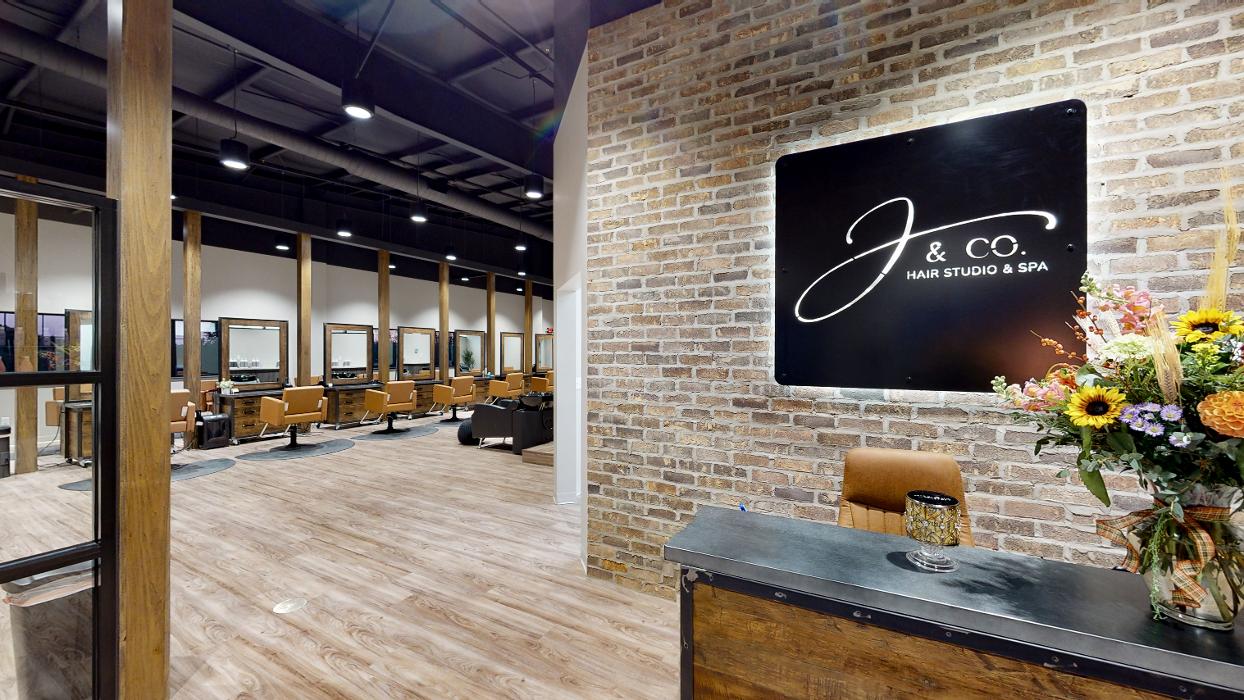 WCC - Weaver Commercial Contractor Image