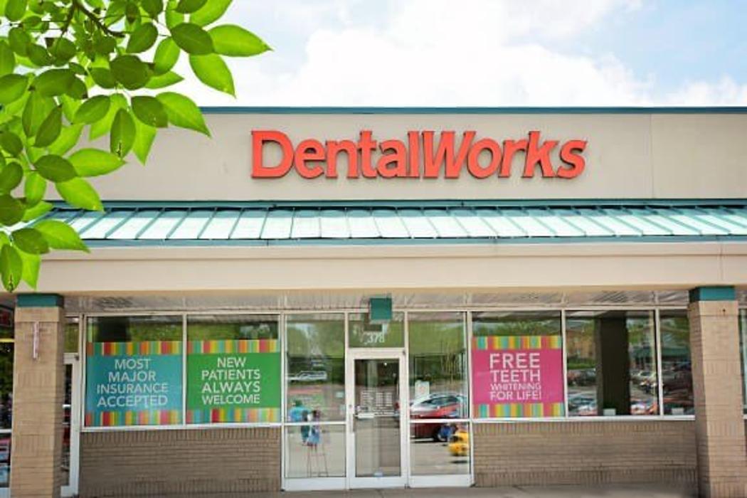 DentalWorks & Orthodontics South Plaza Image