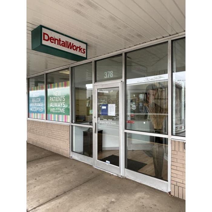 DentalWorks & Orthodontics South Plaza Image