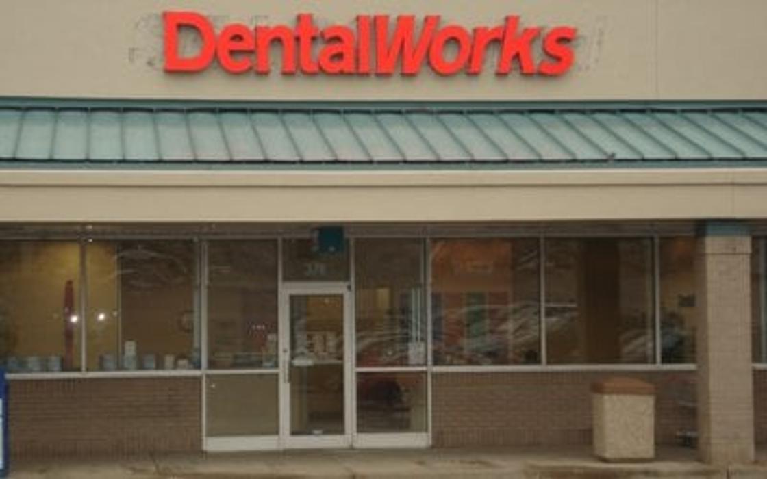 DentalWorks & Orthodontics South Plaza Image