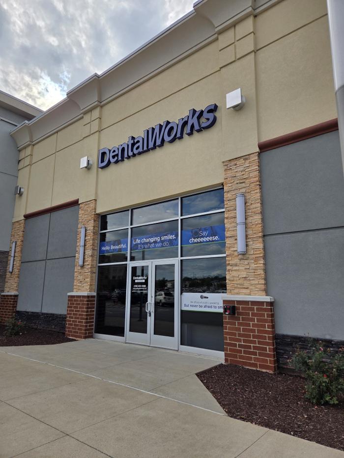 DentalWorks & Orthodontics Eastwood Niles Image