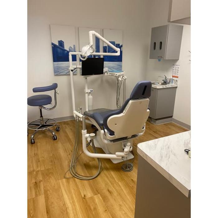 DentalWorks &amp; Orthodontics Plainfield Logo