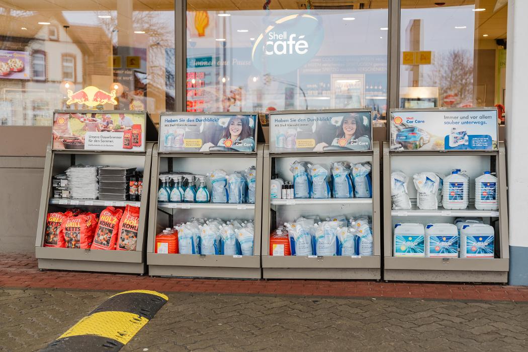 Shell Recharge Charging Station, Lachtehäuser Straße in Celle