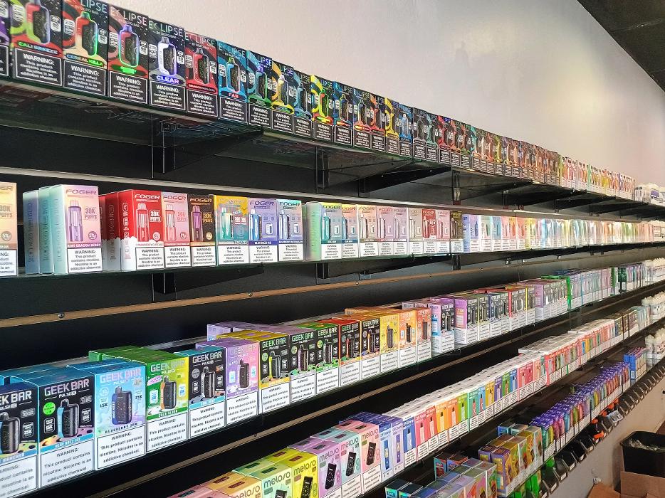 Red Star Vapor - Corpus Christi, TX