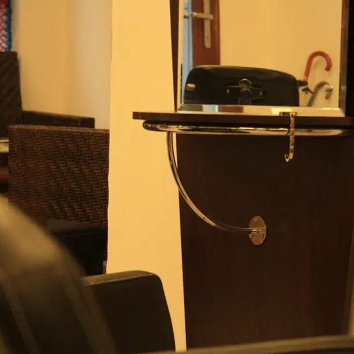 Salon Haareszeiten Alexandra Grasböck, Wiener Straße in Enns