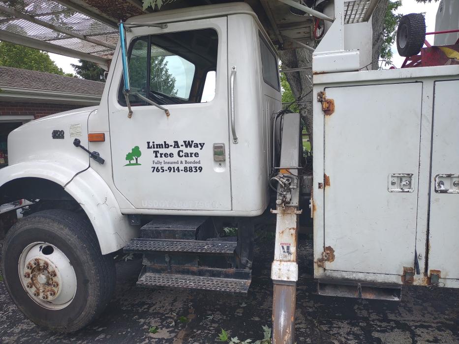 Limb -A-Way Tree Care - Richmond, IN