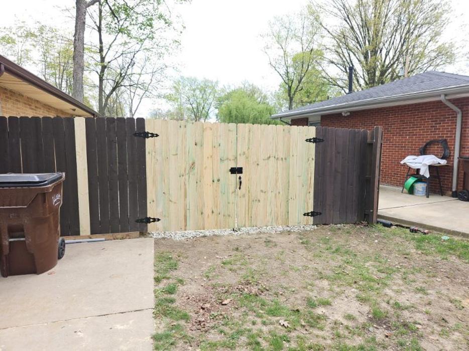 Lunsford Brother's Fence - Hamilton, OH