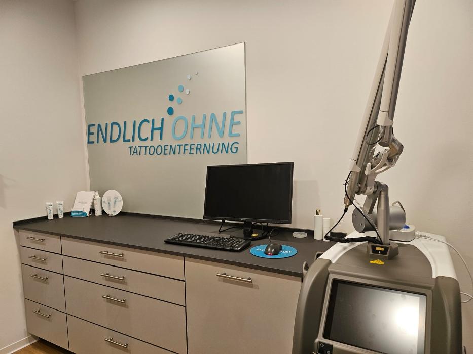 ENDLICH OHNE Tattooentfernung Filiale Lauchringen in Lauchringen - Logo