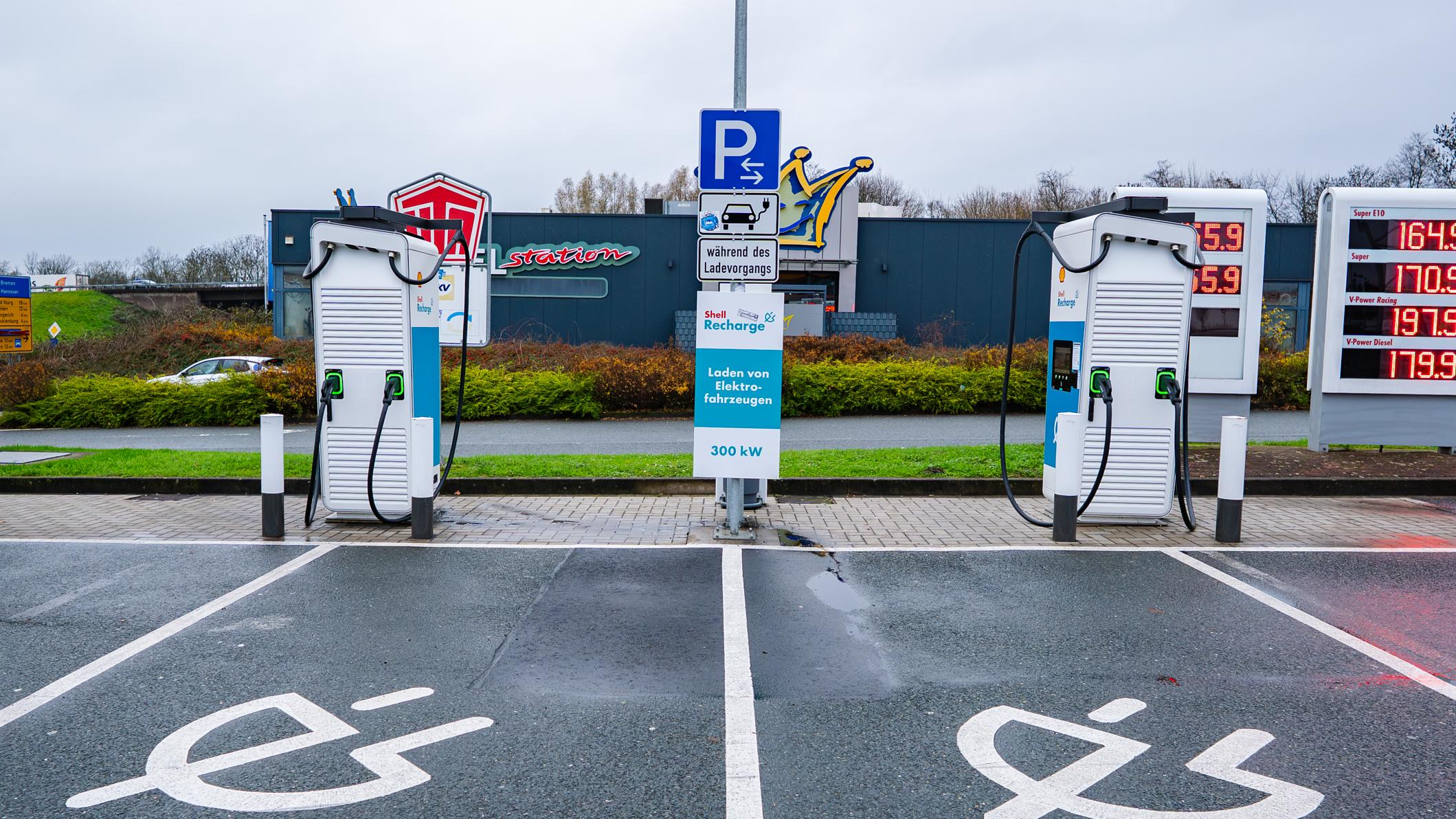 Shell Recharge Charging Station, Teutopark in Lengerich