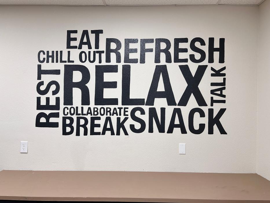 Sarah and Brushes Image