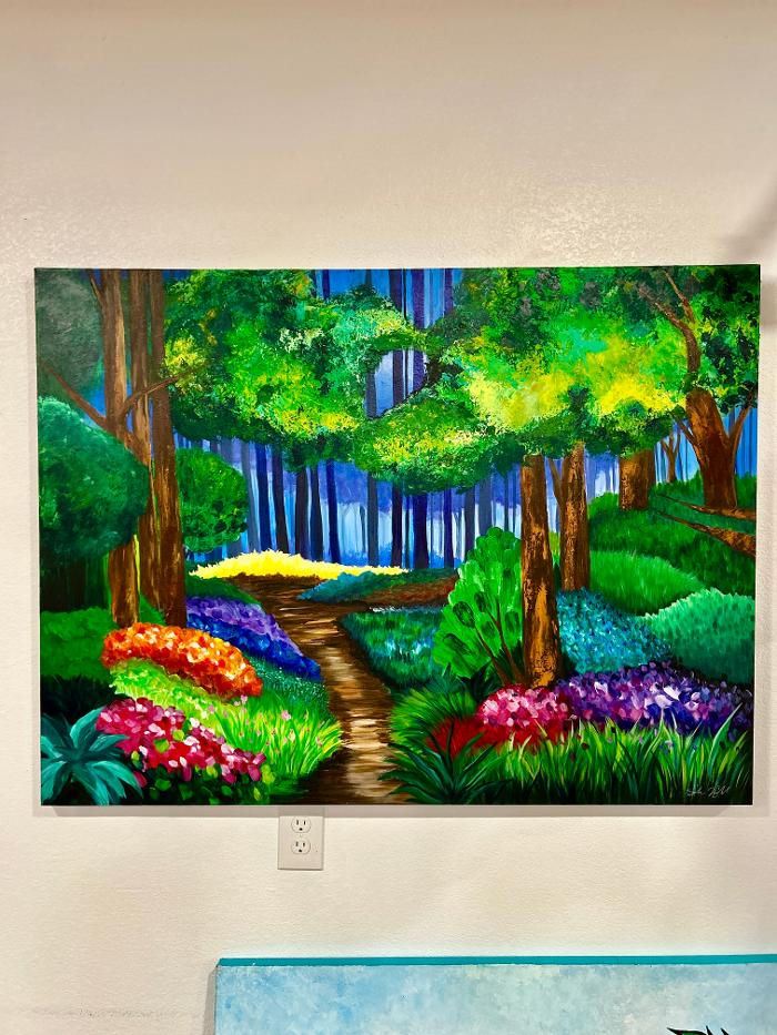 Sarah and Brushes Image