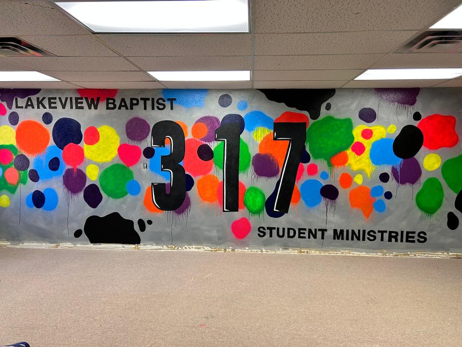 Sarah and Brushes Logo