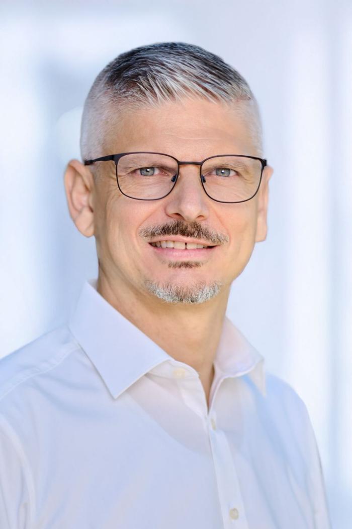 ERGO Versicherung Marko Bozic, Plutostraße in Pulheim