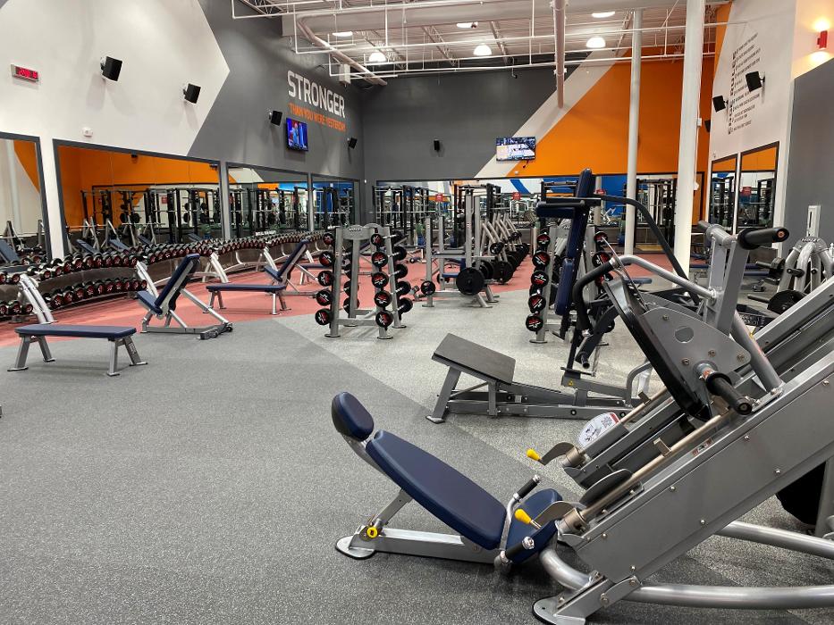 The Edge Fitness Clubs Image