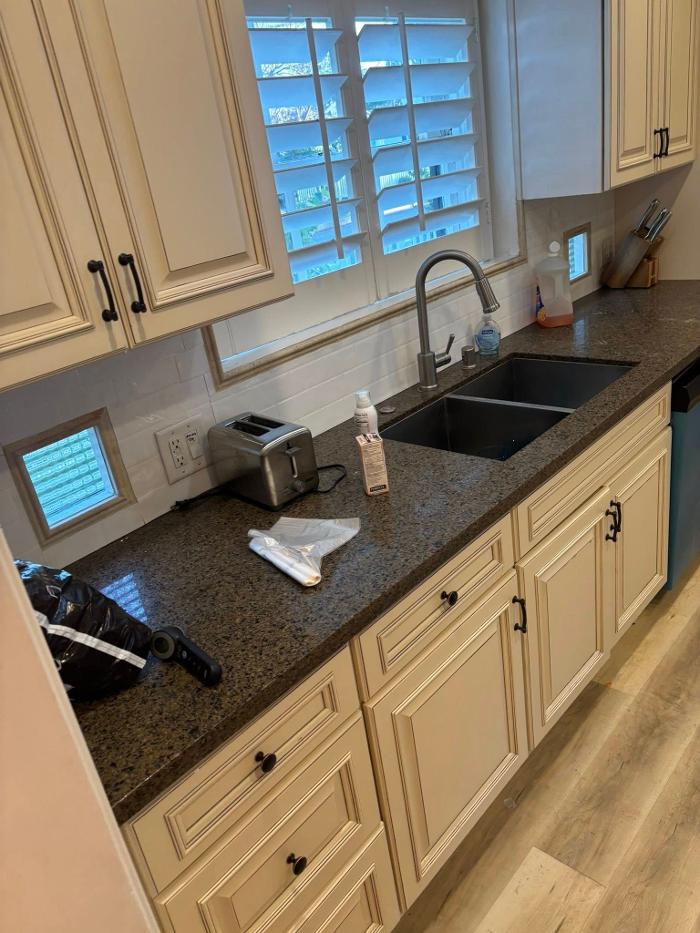 3 Musketeers - Sunland, CA