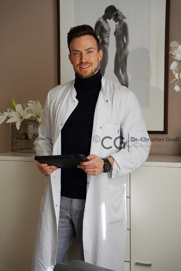Logo Dr. med. Christian Graß - Plastischer Chirurg