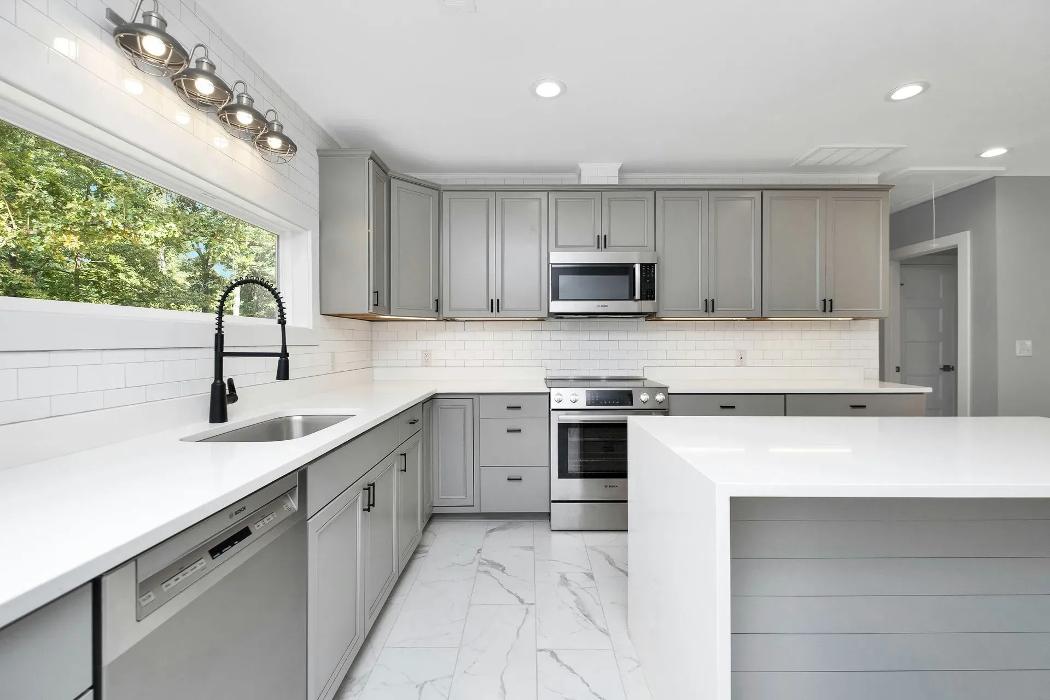Kitchen Cabinets - Sarasota, FL