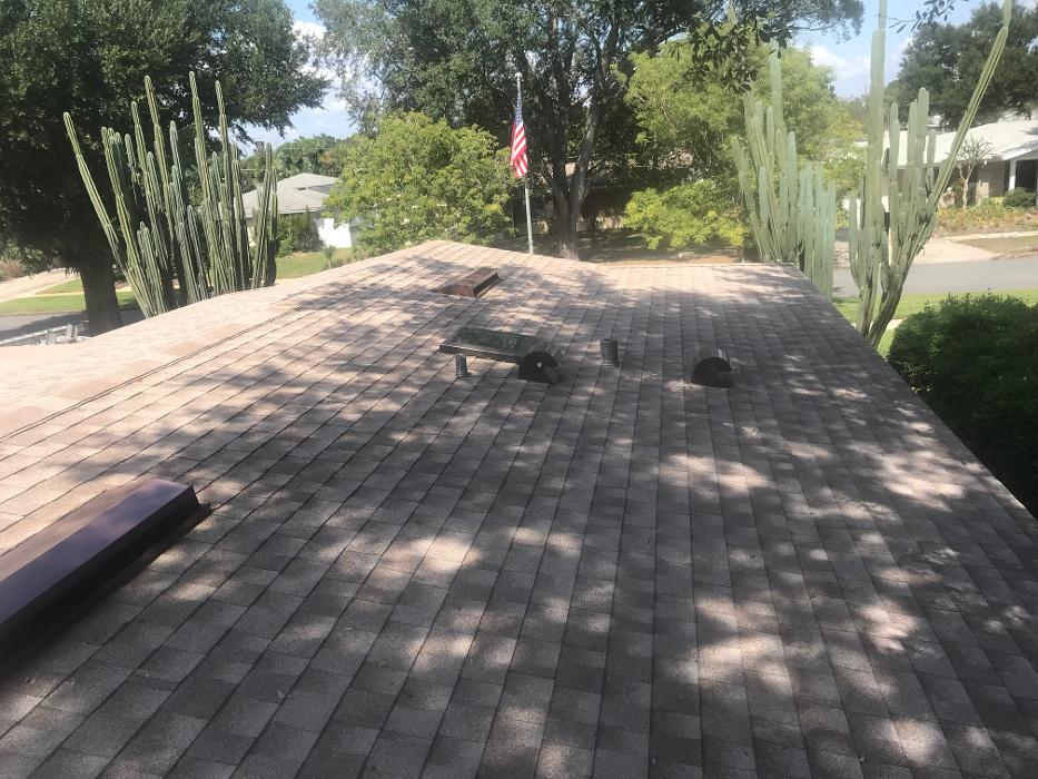 Veritas Roofers Image