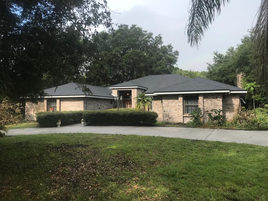 Veritas Roofers Image