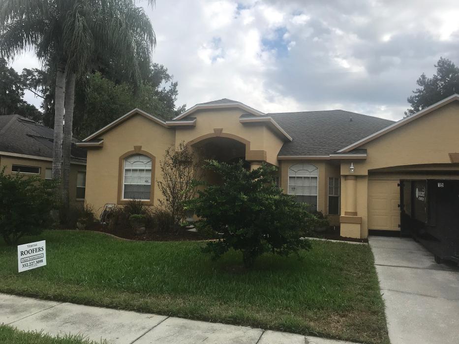 Veritas Roofers Image