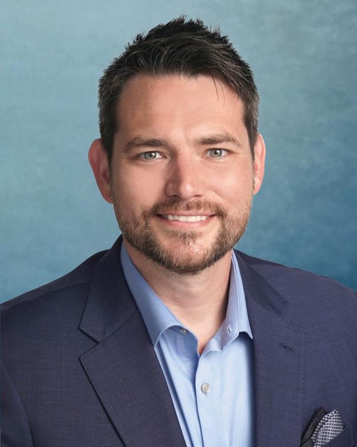 Physiatrist and Pain Management Doctor: Richard Rosales, MD Logo