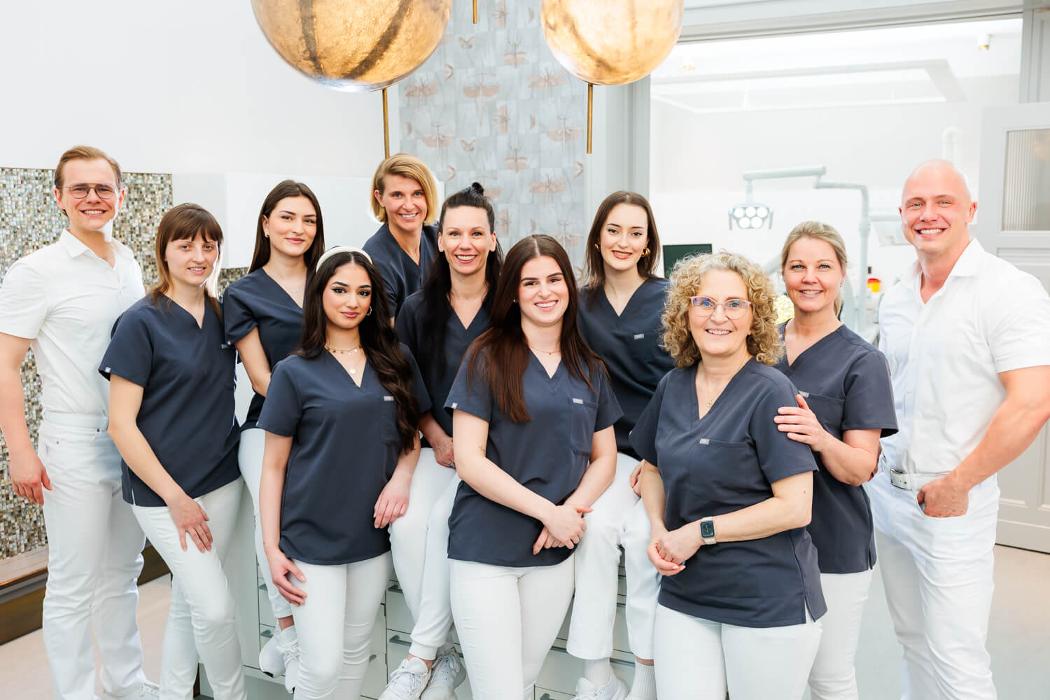 DentalFirst Zahnarztpraxis Dres. Nowak, Reichsstraße in Berlin