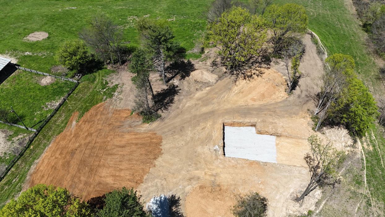 JB Contracting & Excavating INC Image