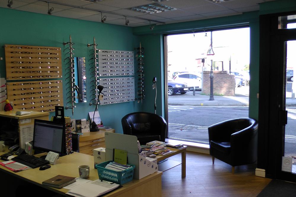 Suzanne Dennis Optometrist Wigan 01257 424300