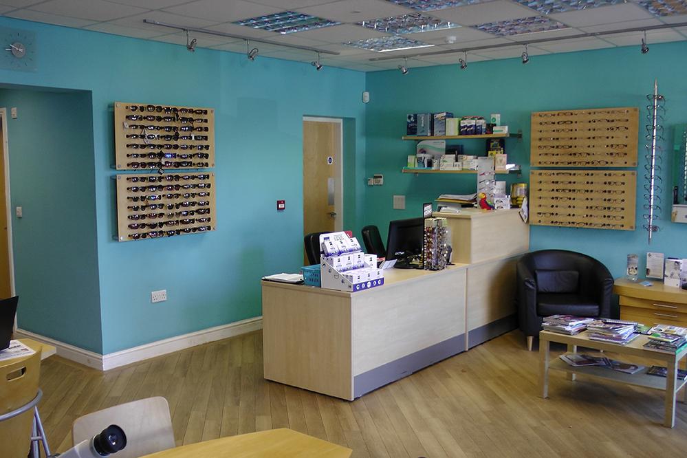 Suzanne Dennis Optometrist Wigan 01257 424300