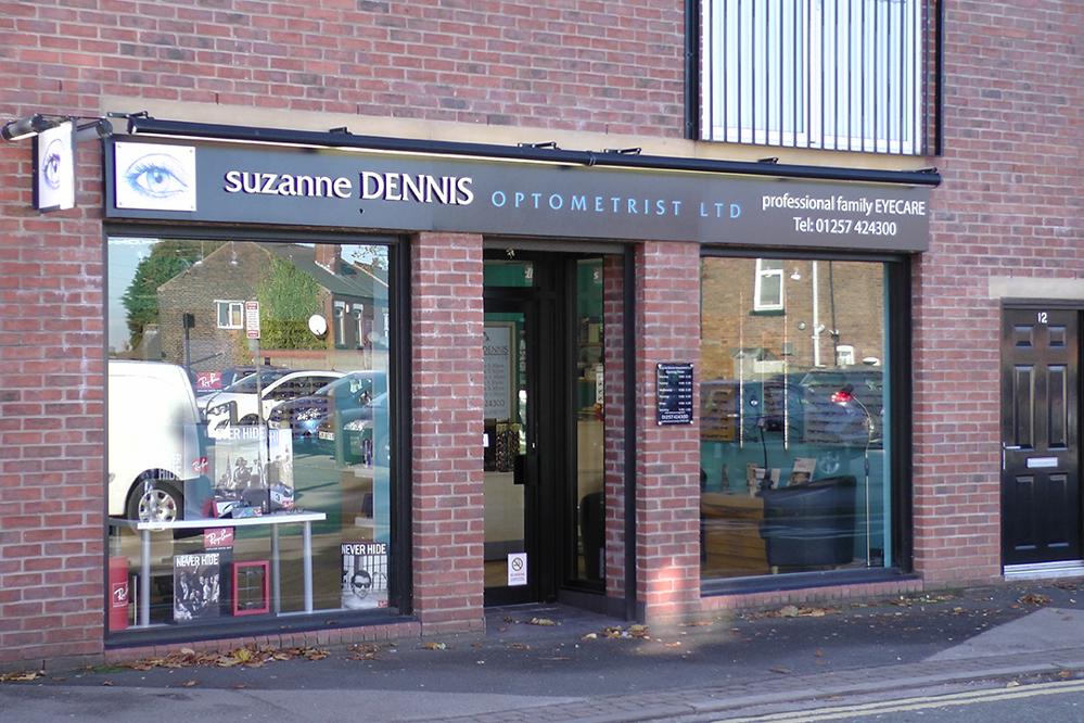 Suzanne Dennis Optometrist Wigan 01257 424300