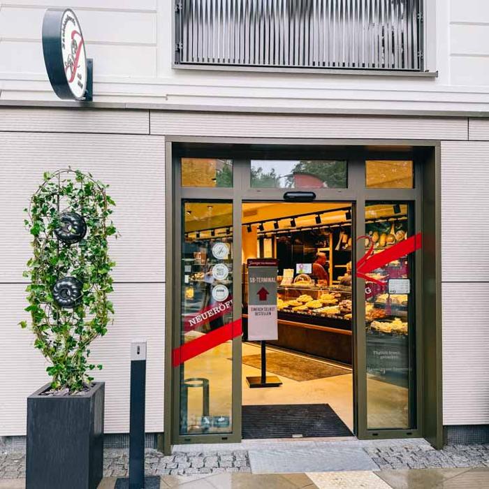 Junge Die Bäckerei., Osterstraße in Hamburg